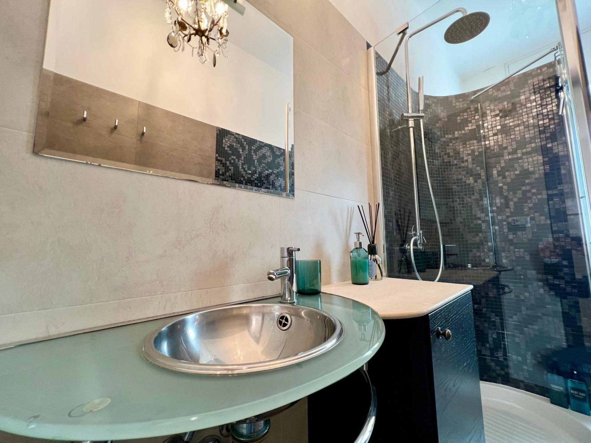 Ferienwohnung La Stella Marina - 150 Metri Dal Mare Con Box Auto Spotorno Exterior foto